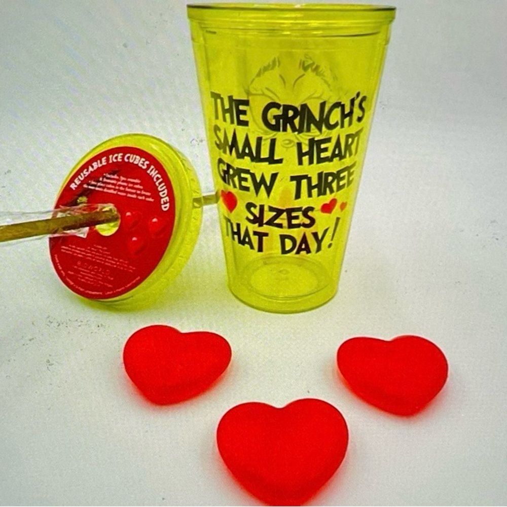Grinch Lime Green Themed  Party Cup with Red Heart Ice Cubes 6 1/2” Tall